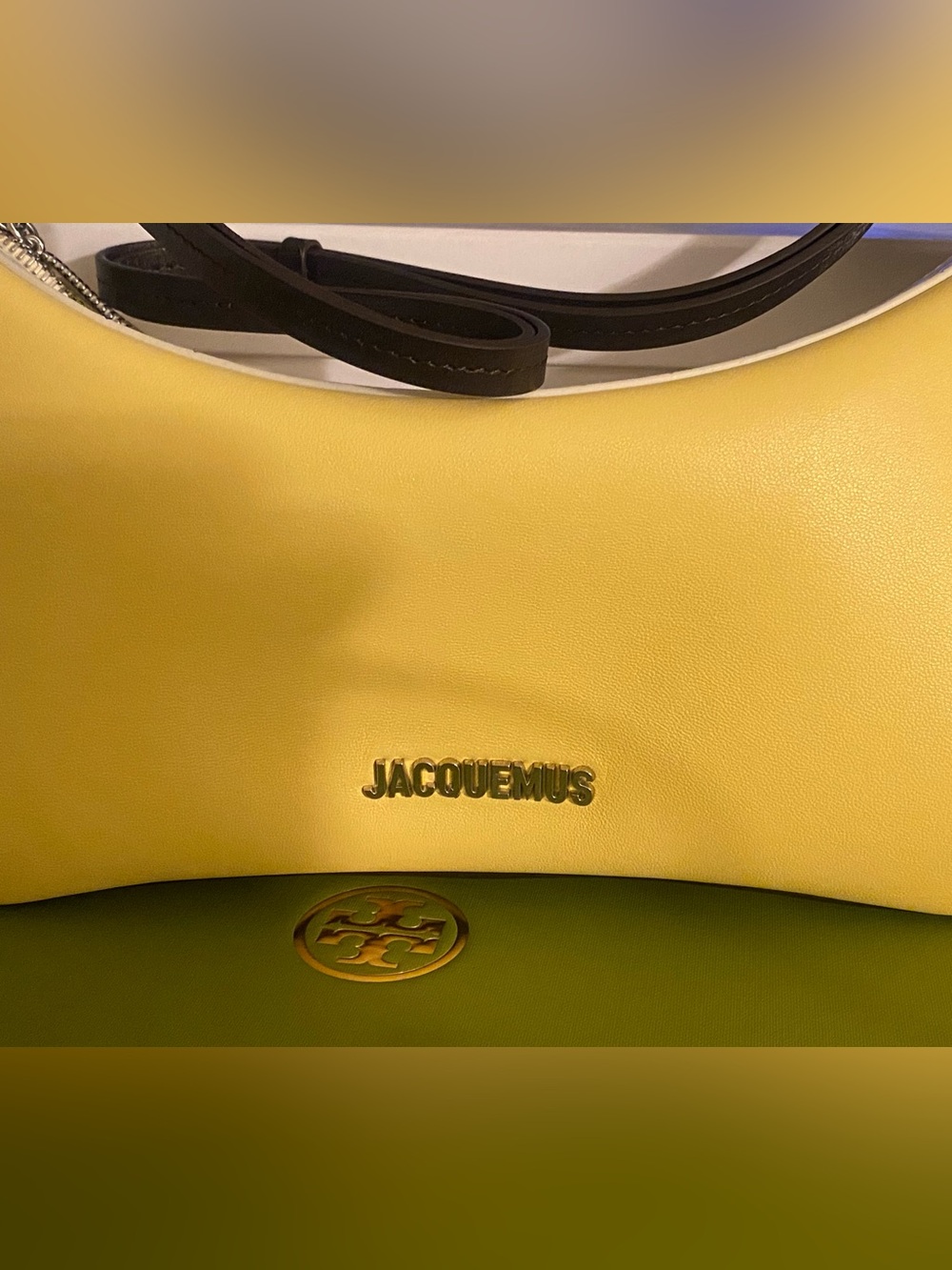 Authentic JACQUEMUS Le Grand Bisou Perle Leather Shoulder Bag Yellow - Picture 5 of 10